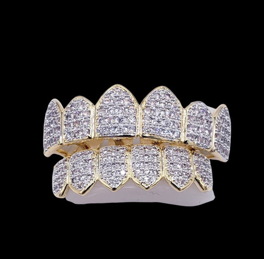 Iced out gold grills (Gold)